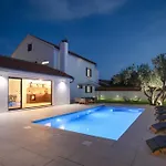 Villa Elaia *