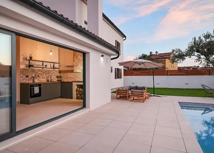 Вилла Elaia Сукошан