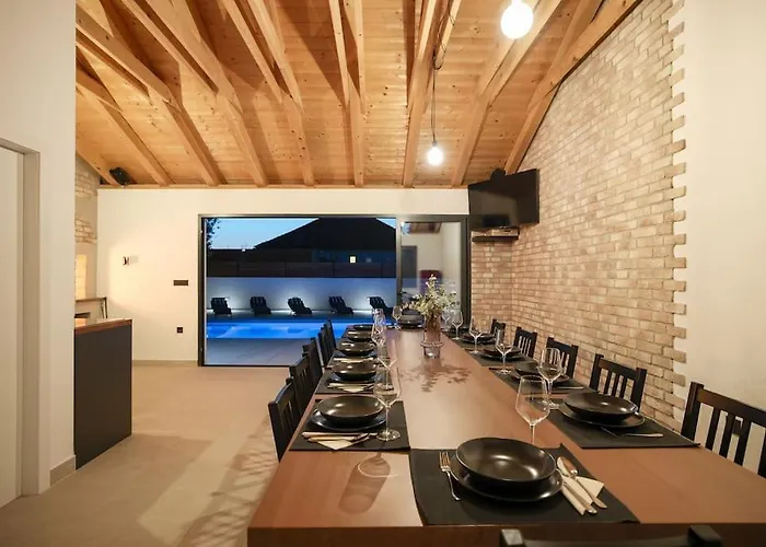 Вилла Elaia Сукошан