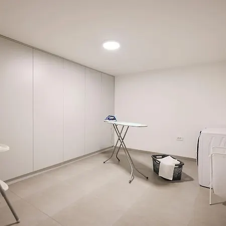 Elaia * Sukosan