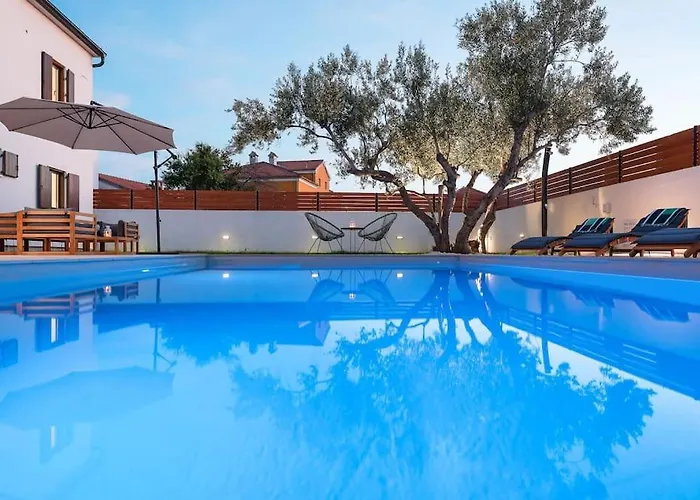 Elaia Villa