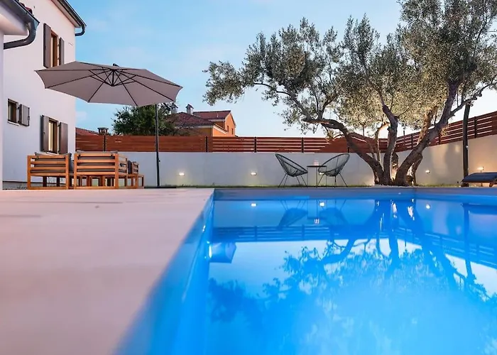 Elaia Villa